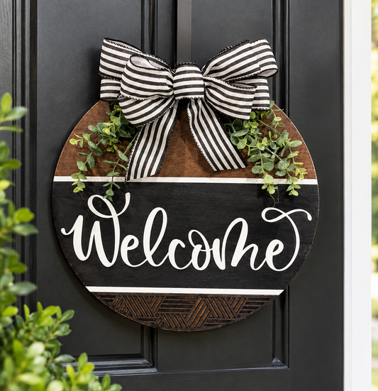 Modern Classic Welcome Door Hanger