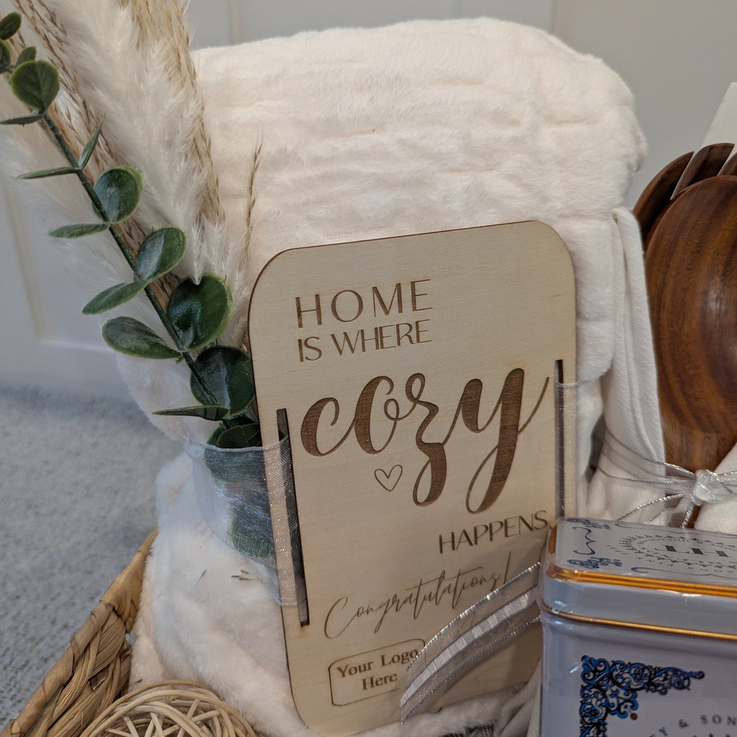 The Picturesque Gift Basket