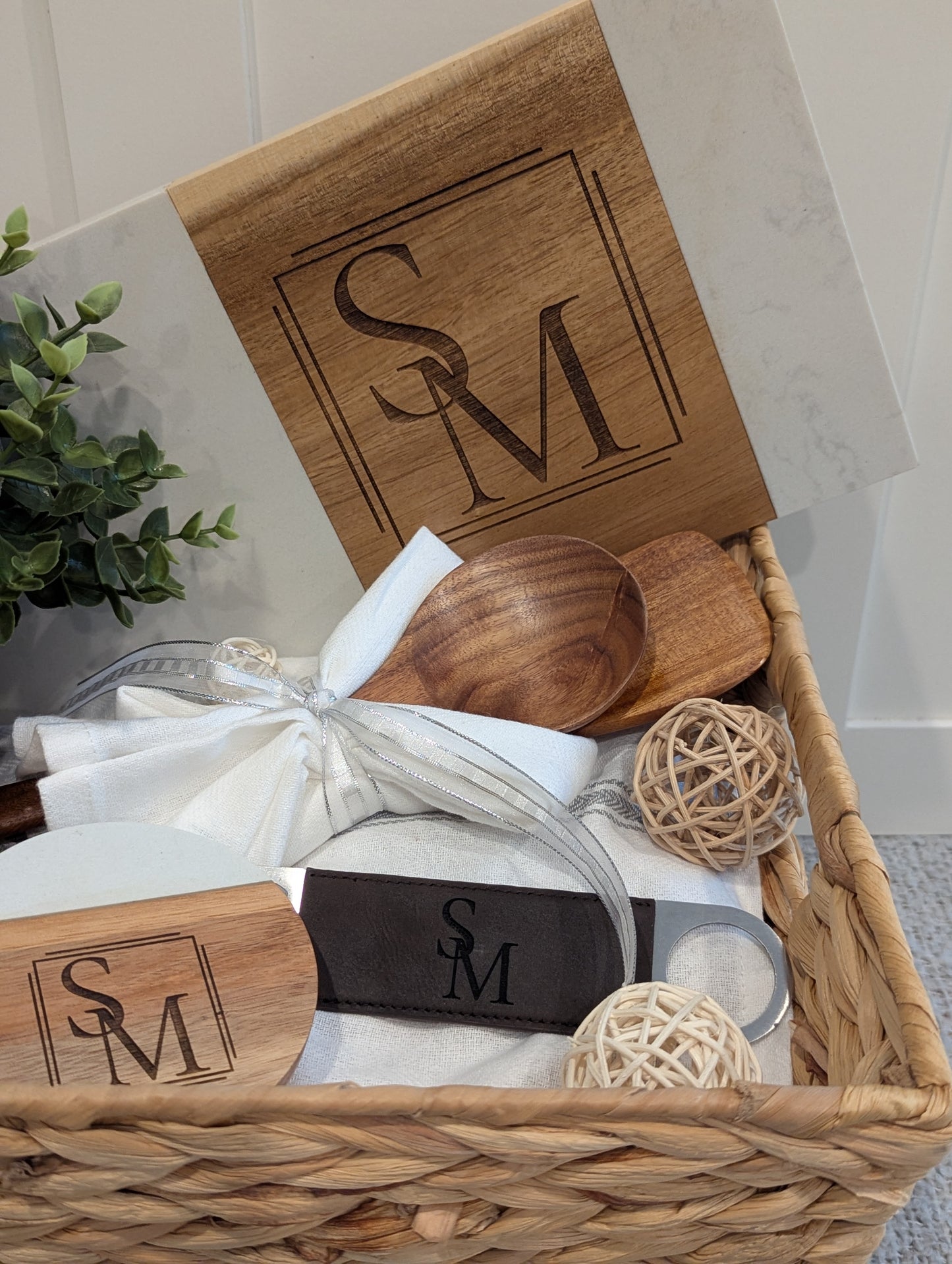 The Warm Welcome Gift Basket